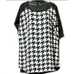 🌼LANE BRYANT Houndstooth Print Top🌼